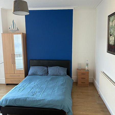 Pure Edge Beach Guest House With Sea View Herne Bay Exterior photo