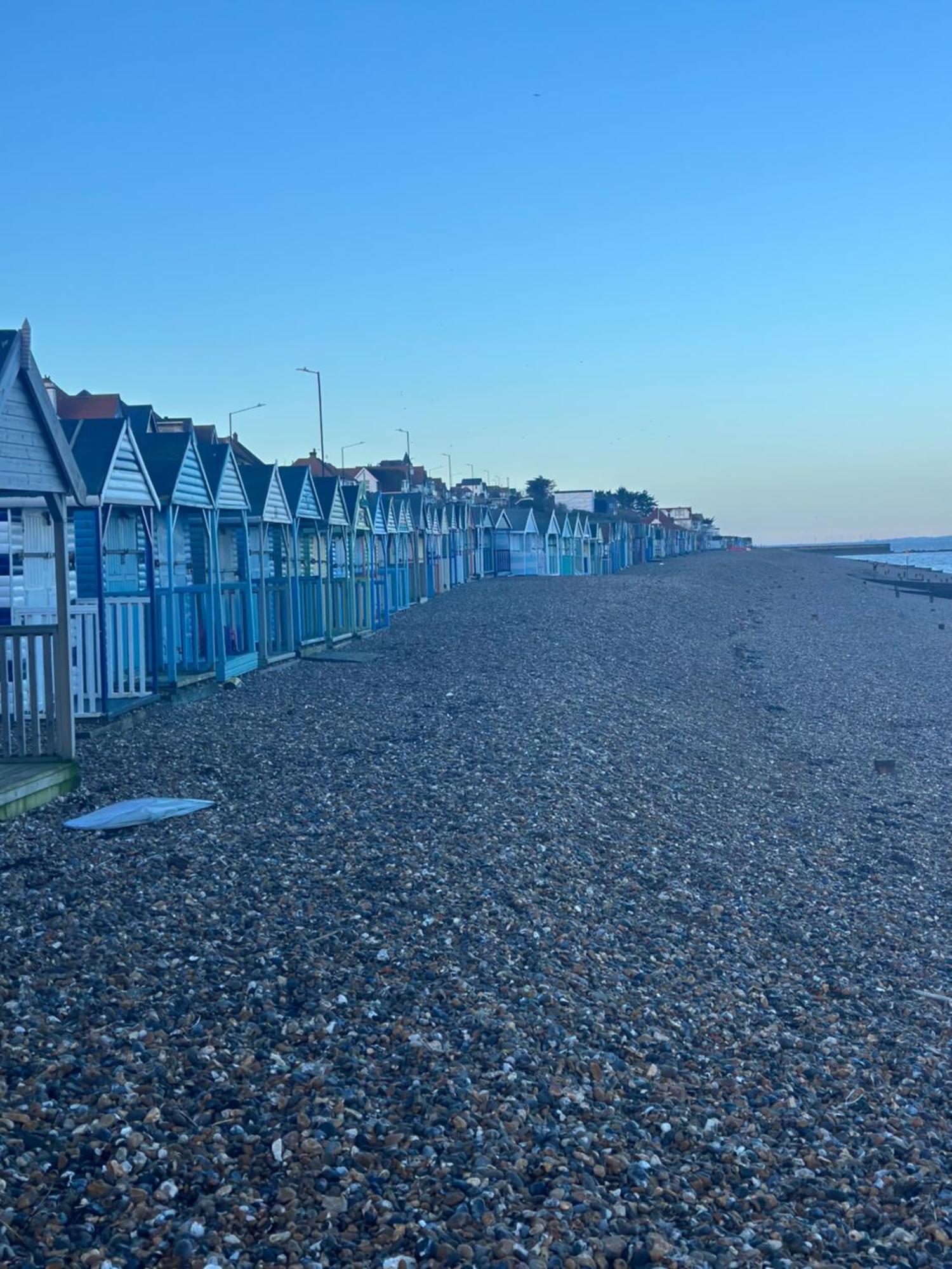 Pure Edge Beach Guest House With Sea View Herne Bay Exterior photo