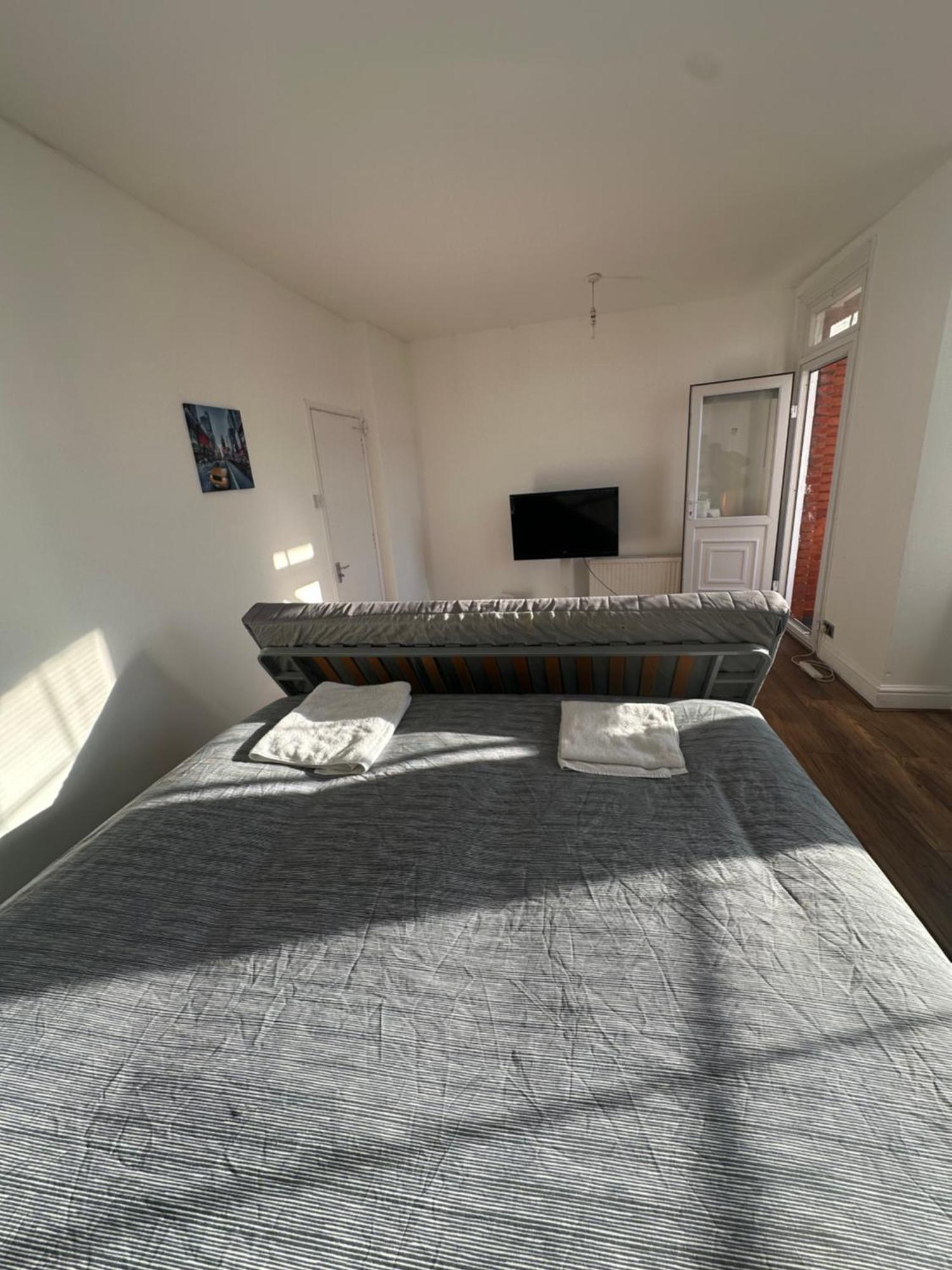 Pure Edge Beach Guest House With Sea View Herne Bay Exterior photo